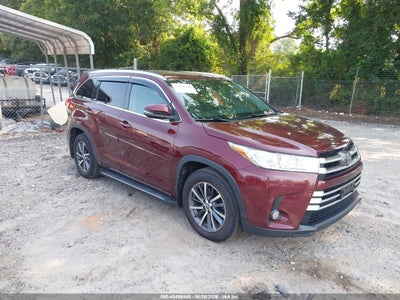 2017 TOYOTA HIGHLANDER XLE