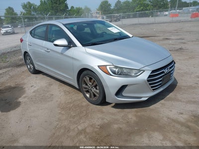 2017 HYUNDAI ELANTRA SE