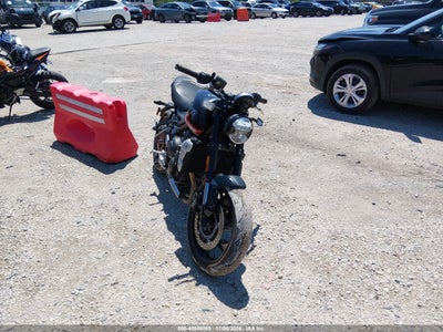 2022 TRIUMPH MOTORCYCLE TRIDENT 660  