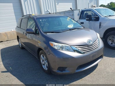 2015 TOYOTA SIENNA LE 8 PASSENGER