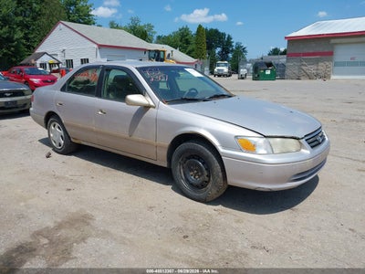 2000 TOYOTA CAMRY LE