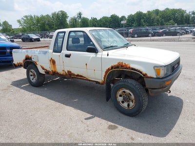 1989 TOYOTA PICKUP 1/2 TON EX LNG WHLBSE DLX