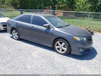 2012 TOYOTA CAMRY SE