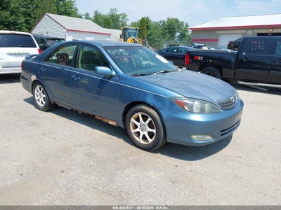 2002 TOYOTA CAMRY SE