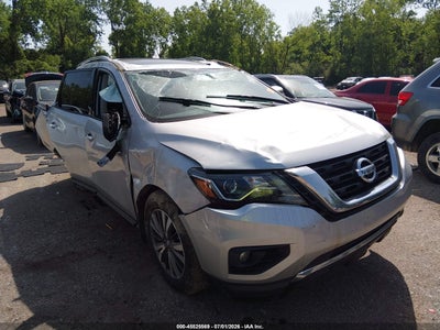 2017 NISSAN PATHFINDER SL