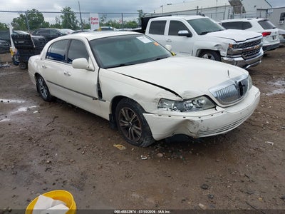 2007 LINCOLN TOWN CAR SIGNATURE LIMITED
