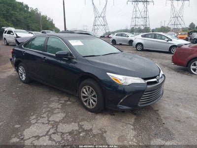 2016 TOYOTA CAMRY LE