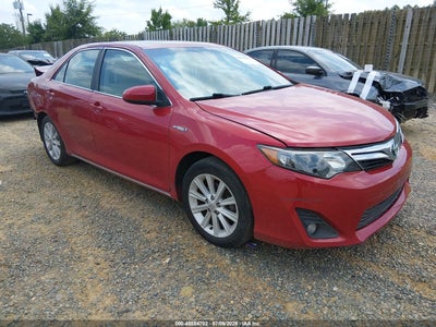 2014 TOYOTA CAMRY HYBRID XLE