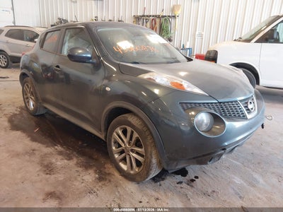 2014 NISSAN JUKE SV