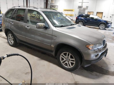 2004 BMW X5 3.0I