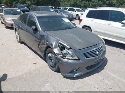 2013 INFINITI G37 JOURNEY