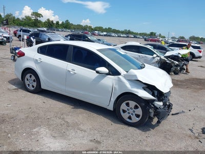 2017 KIA FORTE LX