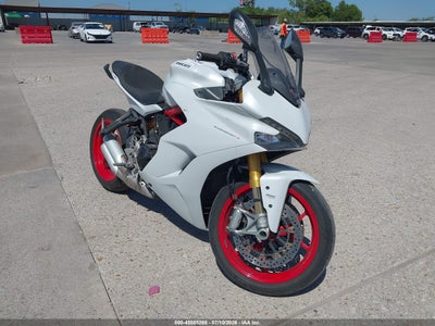 2017 DUCATI SUPERSPORT  