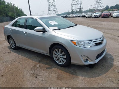2012 TOYOTA CAMRY XLE