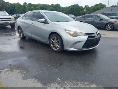 2015 TOYOTA CAMRY SE