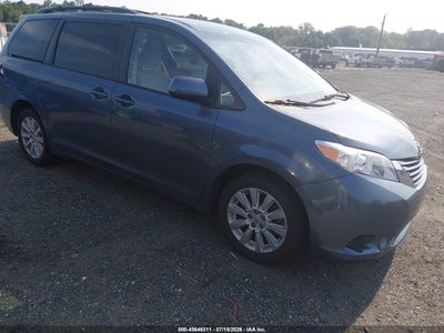 2015 TOYOTA SIENNA LE 7 PASSENGER