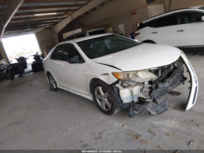 2012 TOYOTA CAMRY SE