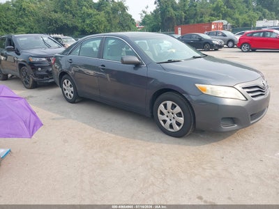 2011 TOYOTA CAMRY LE