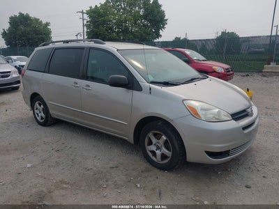 2005 TOYOTA SIENNA LE