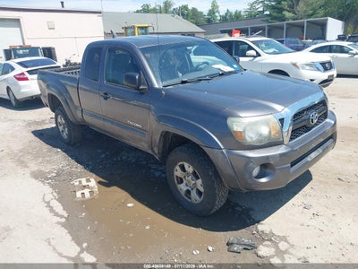 2011 TOYOTA TACOMA BASE V6