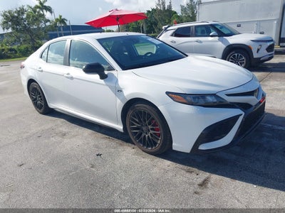 2024 TOYOTA CAMRY SE