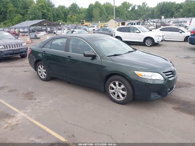 2011 TOYOTA CAMRY LE