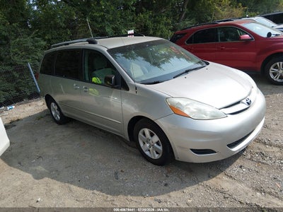 2008 TOYOTA SIENNA LE