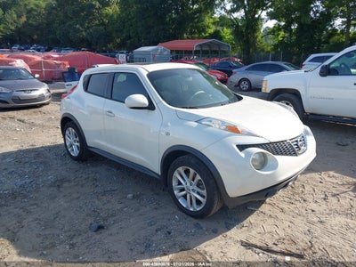 2014 NISSAN JUKE SV
