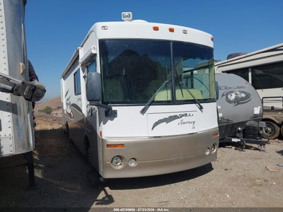 2002 FREIGHTLINER CHASSIS X LINE MOTOR HOME