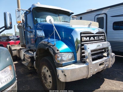 2013 MACK 700 GU700
